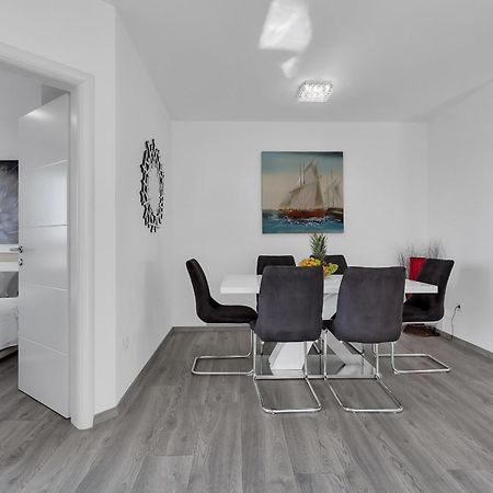 Sea View Apartments Dammi With Free Parking มาคาร์สกา ภายนอก รูปภาพ